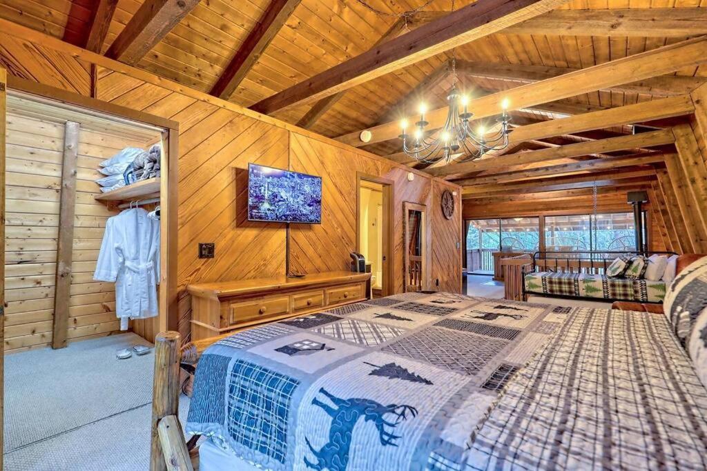 Near Downtown Helen - Hottub, Sauna, Game Room, Fire Pit מראה חיצוני תמונה